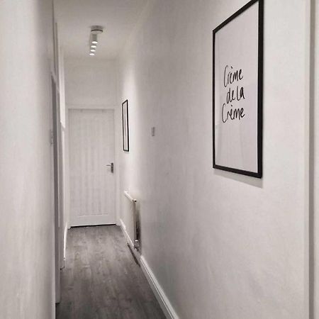 Sapphire Apartments Кардиф Екстериор снимка