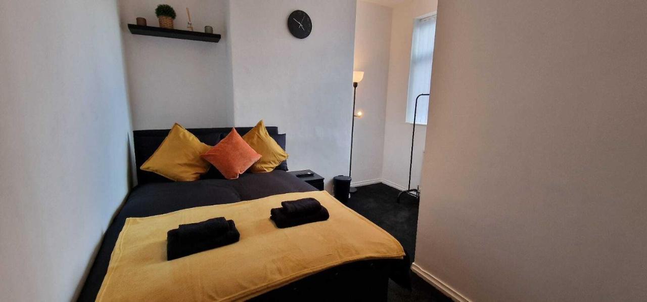 Sapphire Apartments Кардиф Екстериор снимка