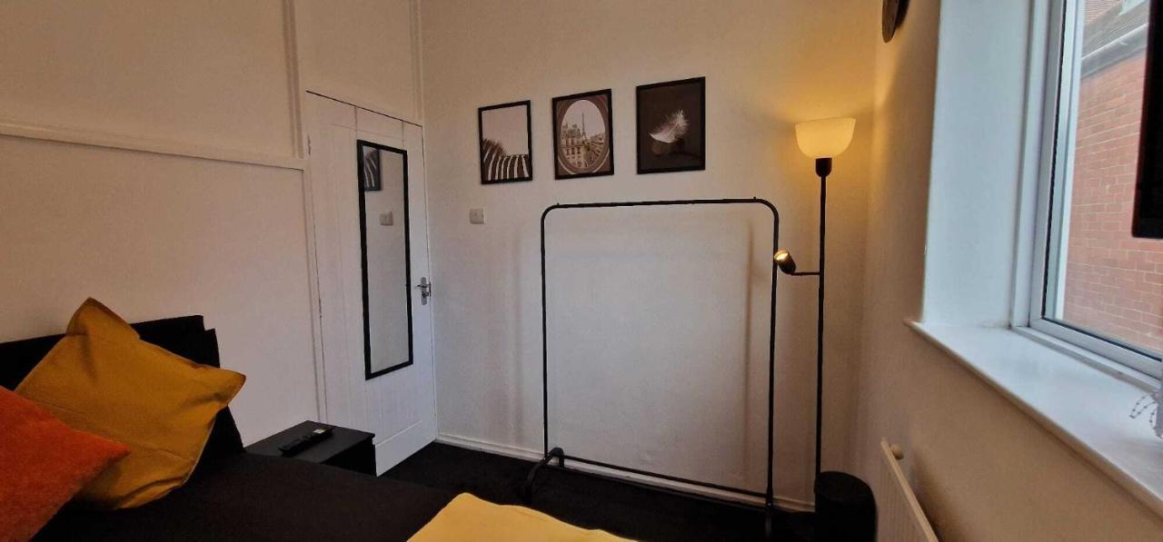 Sapphire Apartments Кардиф Екстериор снимка