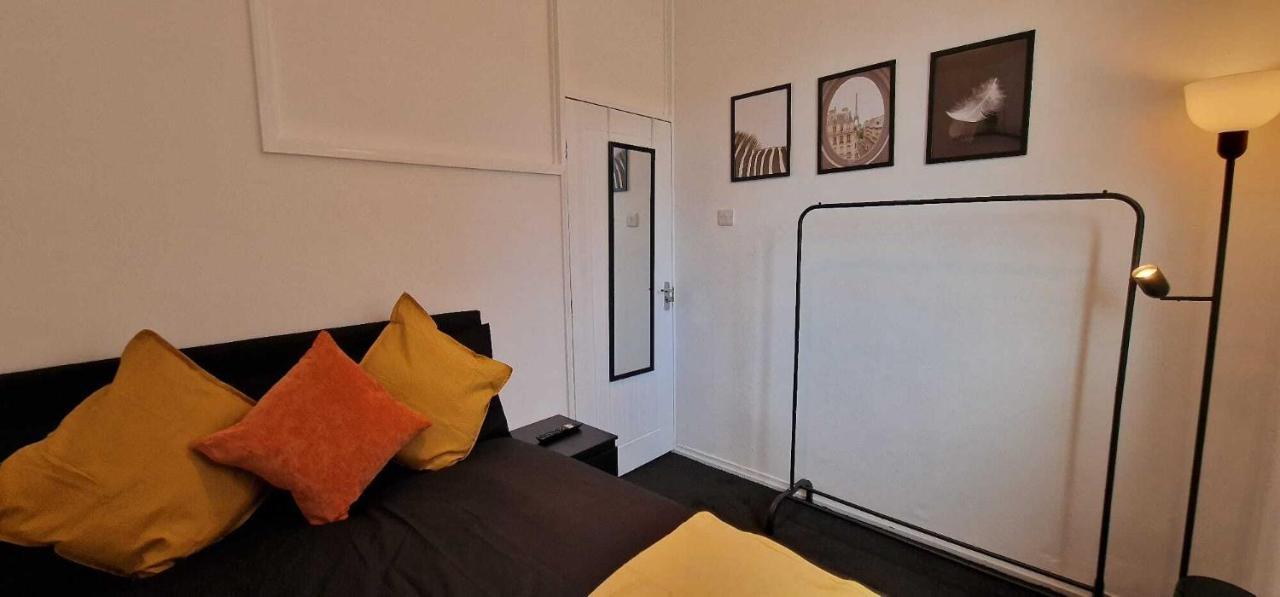 Sapphire Apartments Кардиф Екстериор снимка