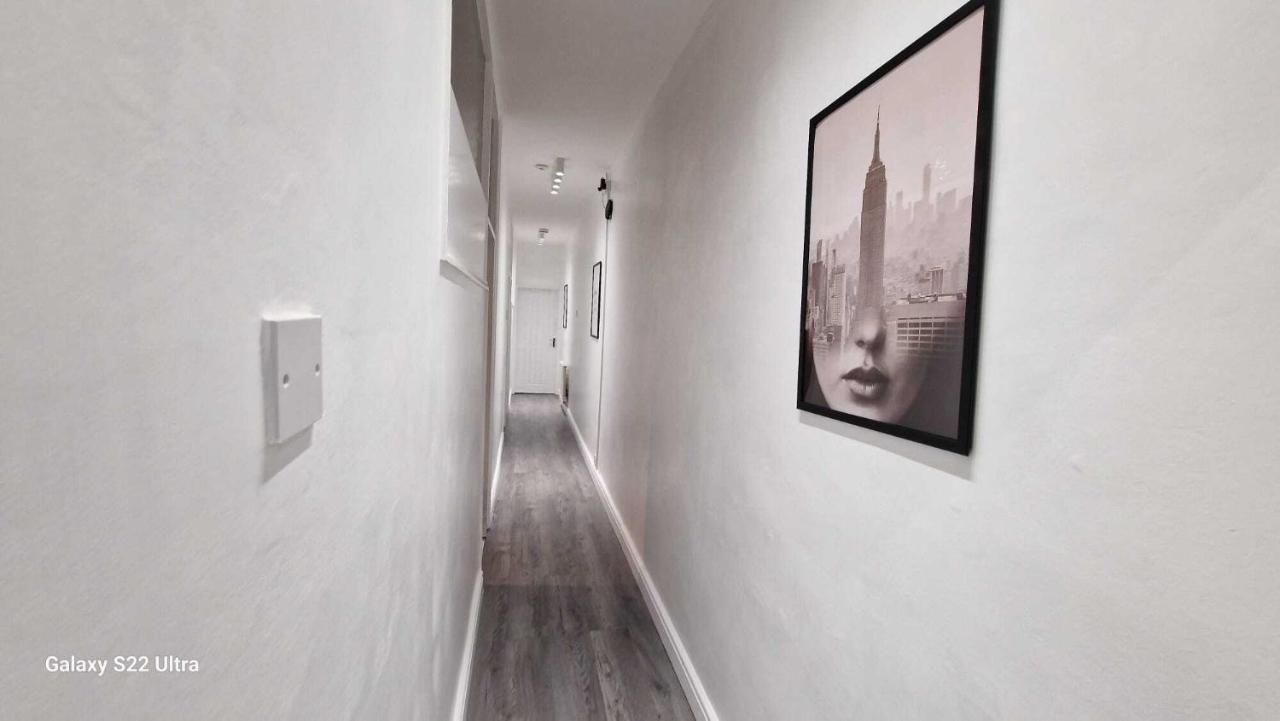 Sapphire Apartments Кардиф Екстериор снимка